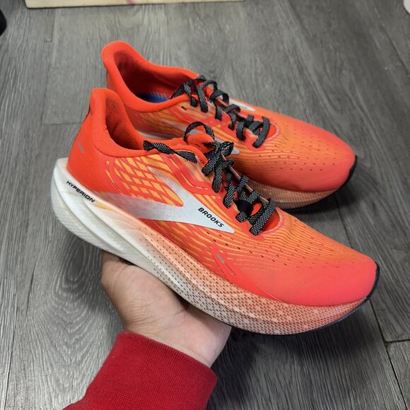 Brooks Hyperion Max Womens Shoes Sz Running Fiery Coral